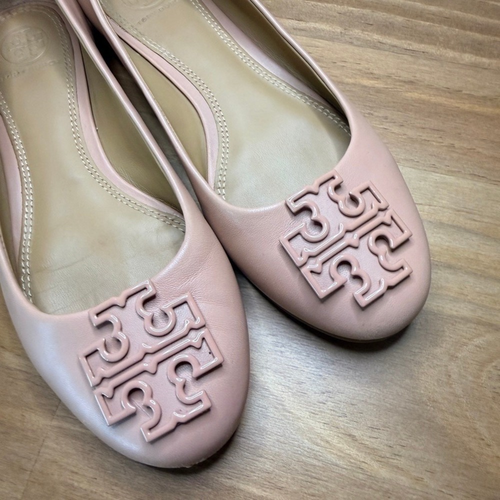 Tory Burch Melinda Multi Logo Ballet Flats Size 5 Makeup Nude Pink Leather